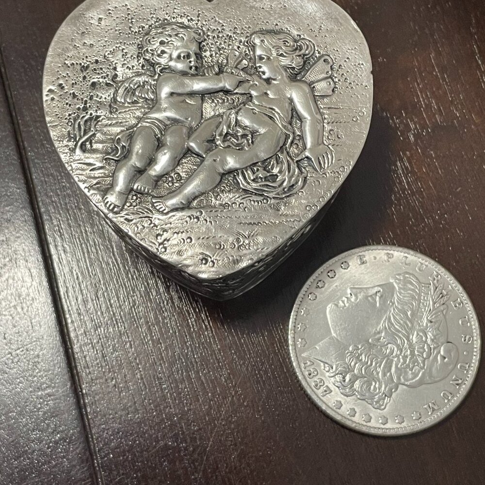 German .800 silver heart shaped trinket box, post 1888
